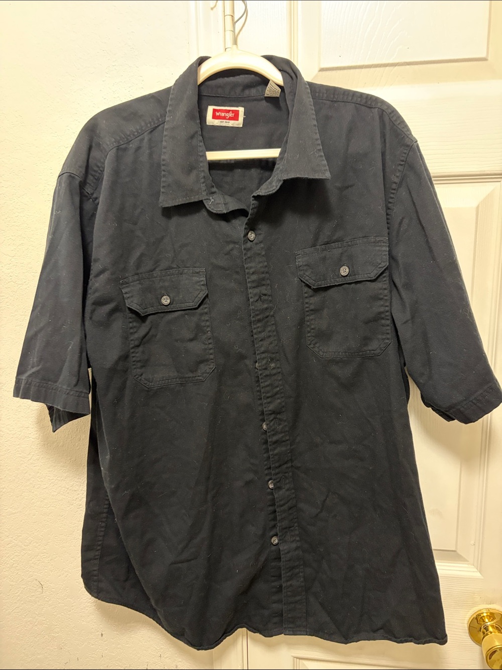 Wrangler Black Short-Sleeve Casual Button-Down Shirt